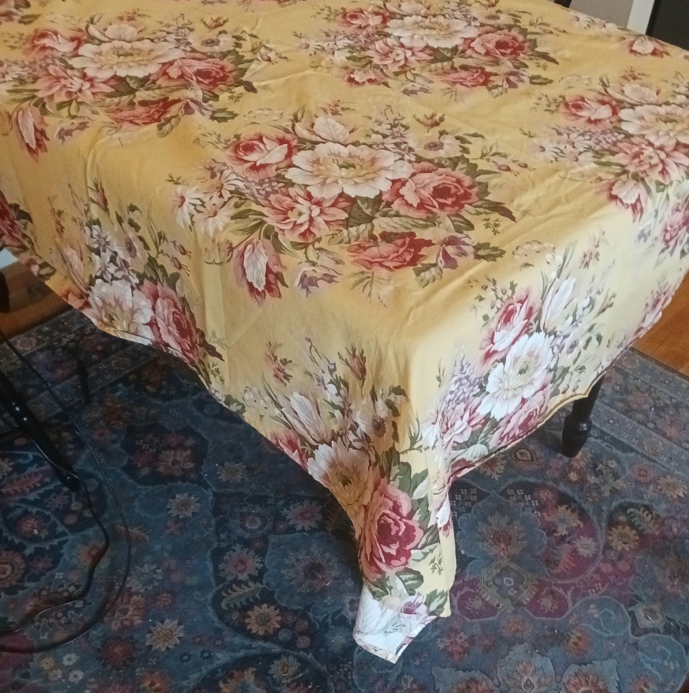 Ralph Lauren Brooke Yellow Floral Cotton Tablecloth 54"X66".